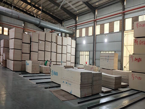 香港福江南板材,福江南木業(yè),香杉木生態(tài)板銷售,桐木生態(tài)板銷售,常德市福瑞江南建材貿(mào)易有限公司